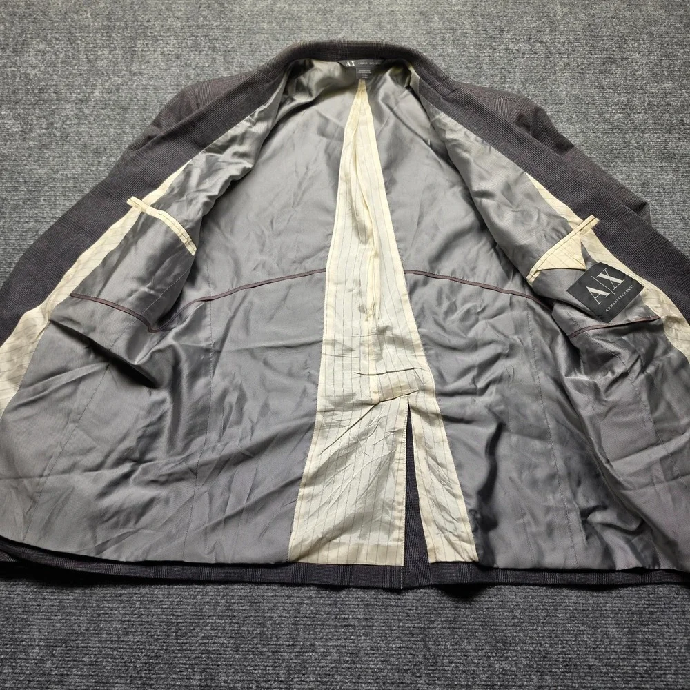 Armani Exchange stylish lightweight